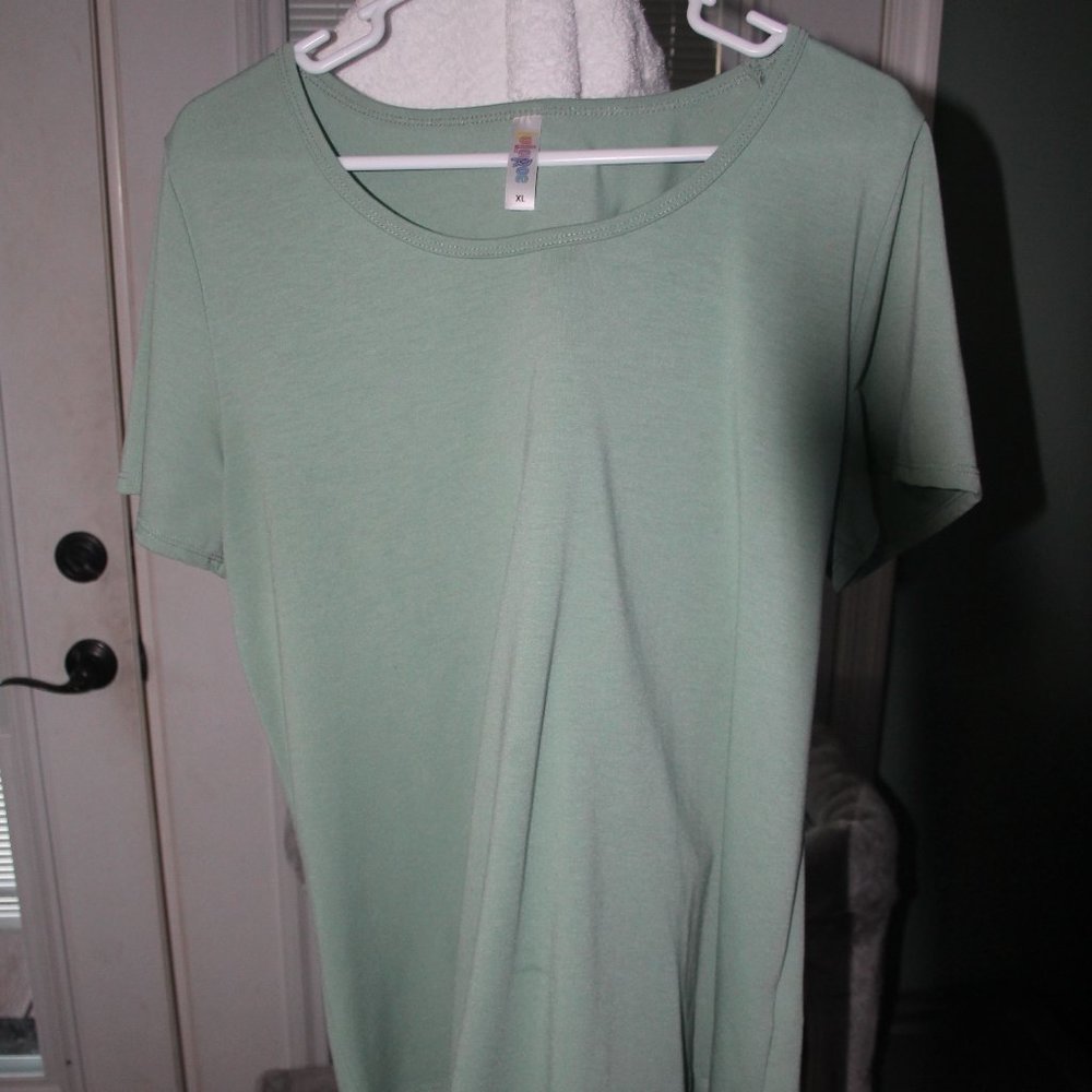 Lularoe Classic T Shirt